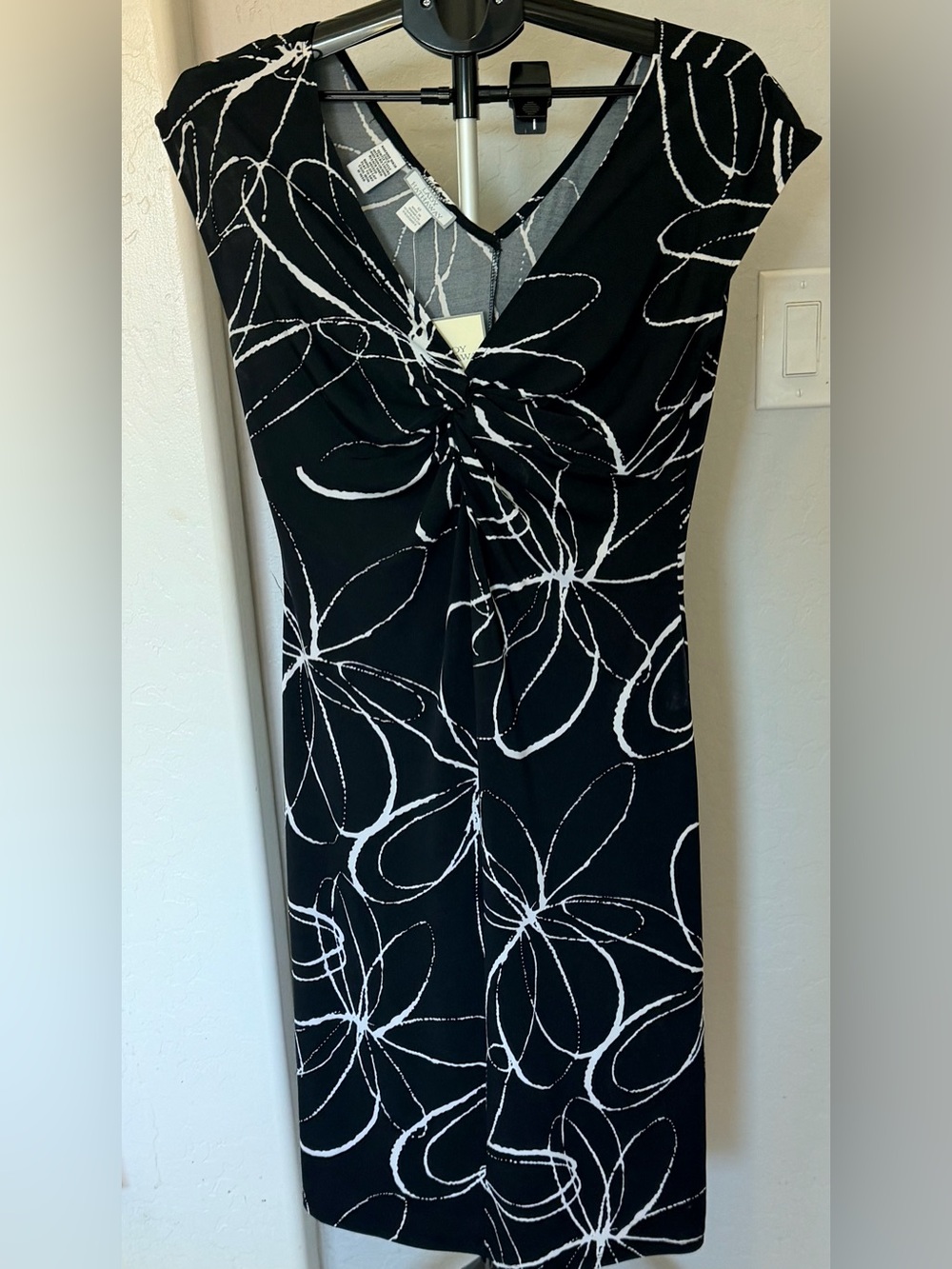 Black and White Knot-Front Floral Midi Dress